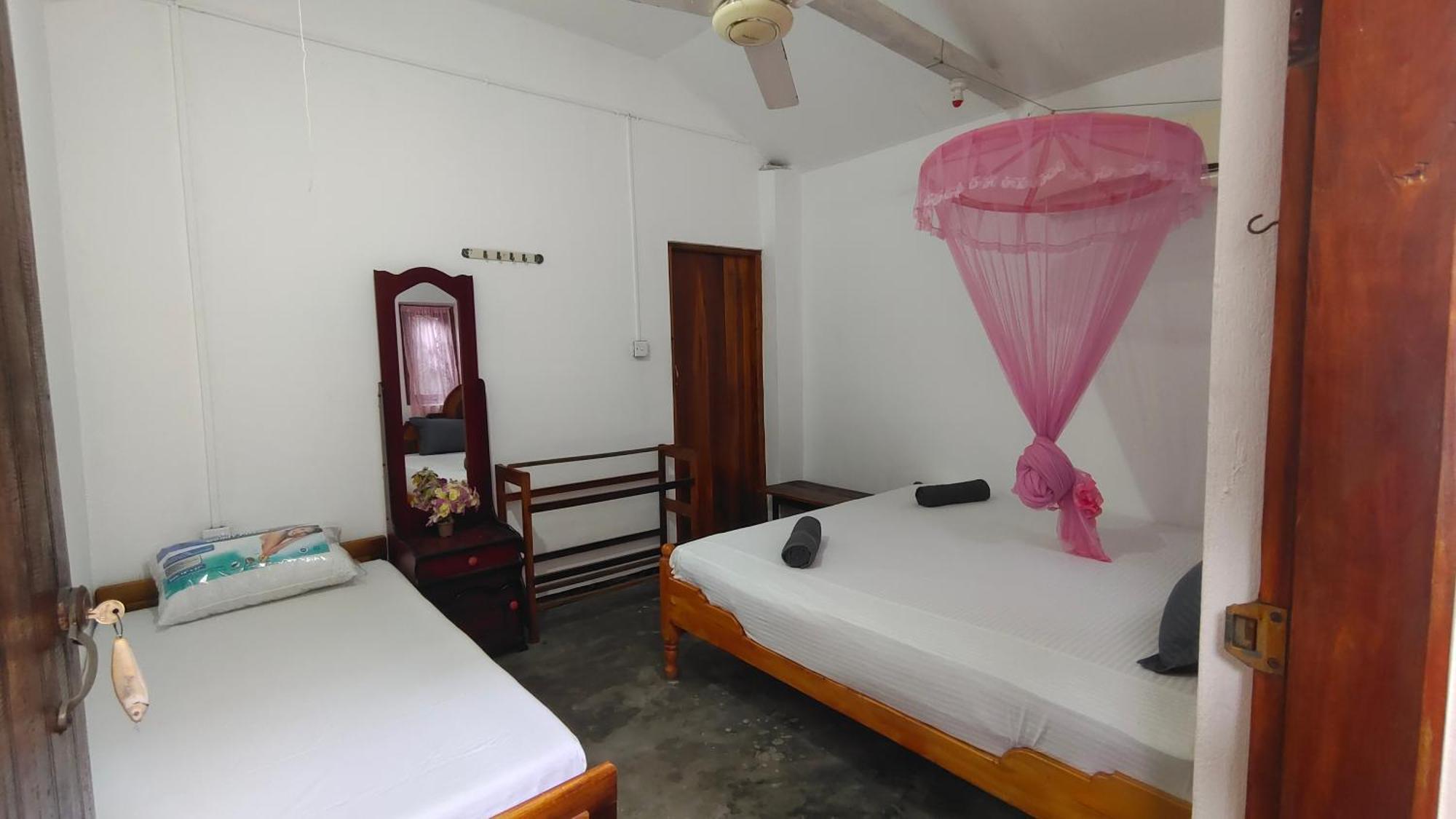 Costels Arugambay Hostel Arugam Bay Buitenkant foto