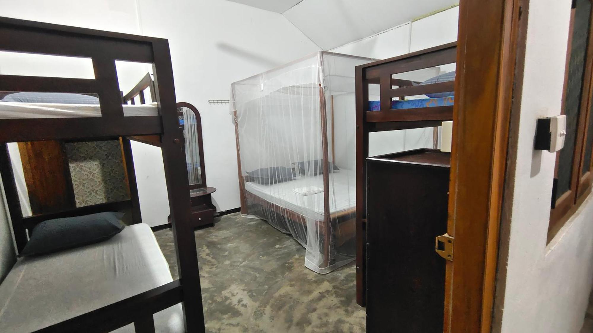 Costels Arugambay Hostel Arugam Bay Buitenkant foto